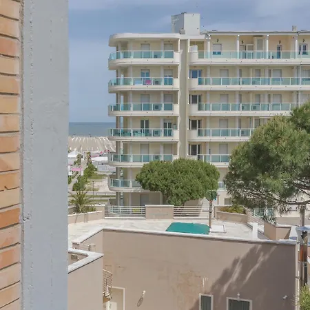 Guesthost - Seaview Apartman *